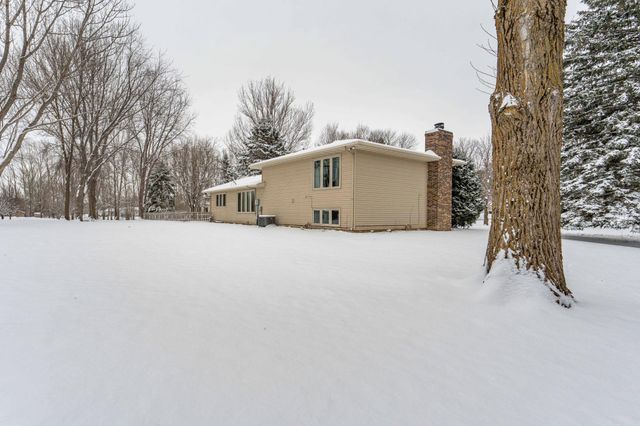 517 N Woodland Drive, Fergus Falls, MN 56537