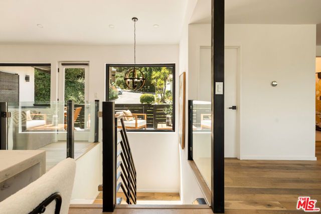 11587 Sunshine Terrace, Studio City (los Angeles), CA 91604