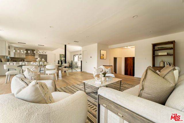 11587 Sunshine Terrace, Studio City (los Angeles), CA 91604