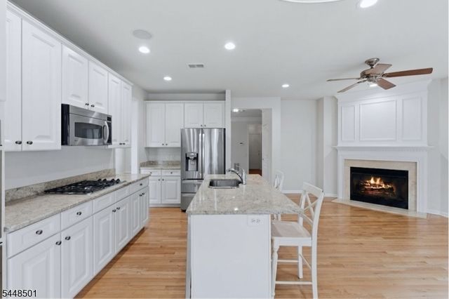 96 Hickory Hill Blvd, Totowa Boro, NJ 07512