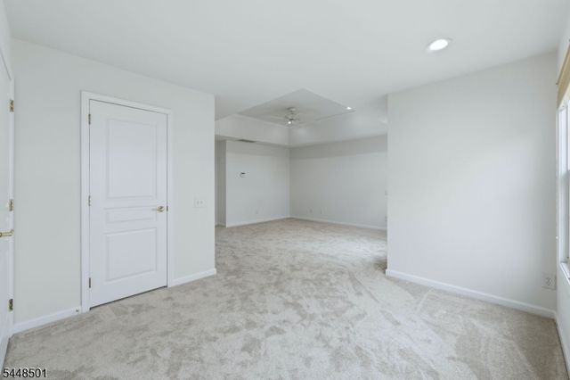 96 Hickory Hill Blvd, Totowa Boro, NJ 07512