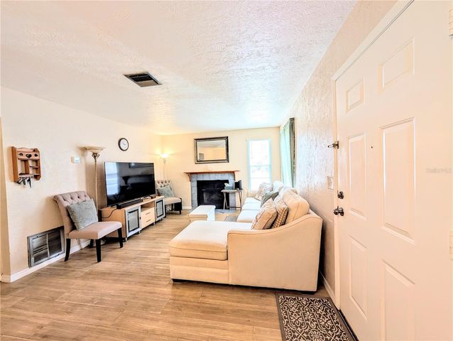 3609 59TH AVENUE W 3609, Bradenton, FL 34210