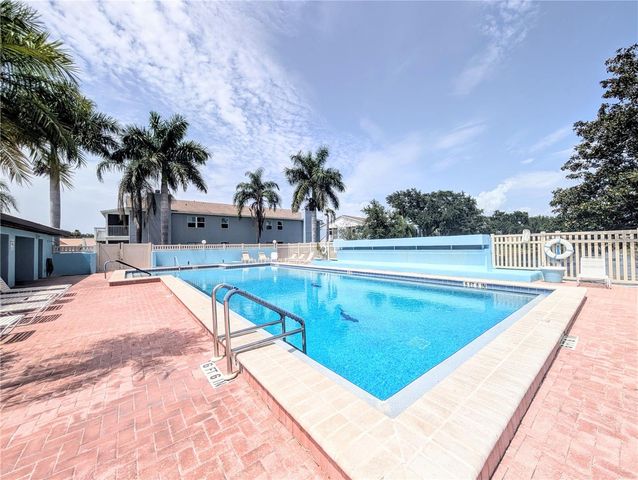 3609 59TH AVENUE W 3609, Bradenton, FL 34210