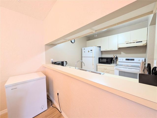 3609 59TH AVENUE W 3609, Bradenton, FL 34210