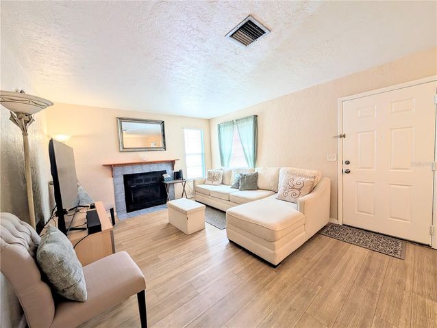 3609 59TH AVENUE W 3609, Bradenton, FL 34210