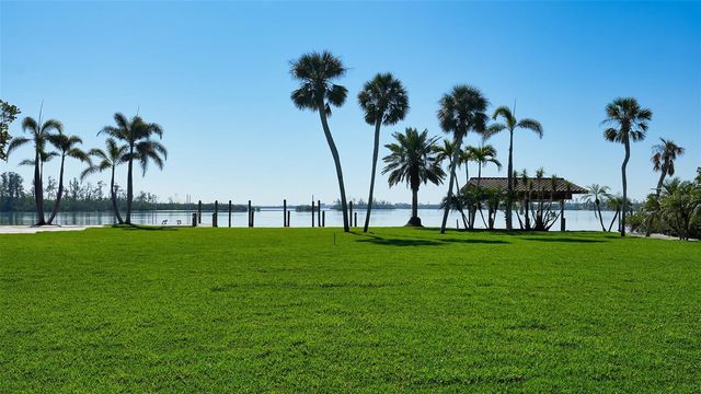 620 FREELING DRIVE, Sarasota, FL 34242