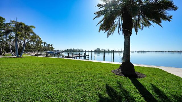 620 FREELING DRIVE, Sarasota, FL 34242