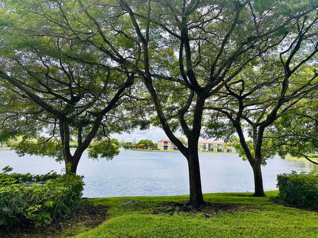 1400 SW 137 Avenue 107f, Pembroke Pines, FL 33027