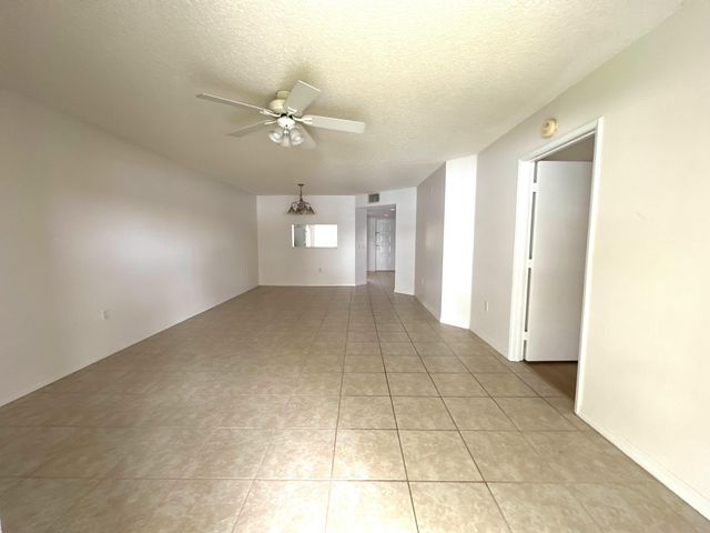 1400 SW 137 Avenue 107f, Pembroke Pines, FL 33027
