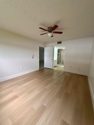 1400 SW 137 Avenue 107f, Pembroke Pines, FL 33027