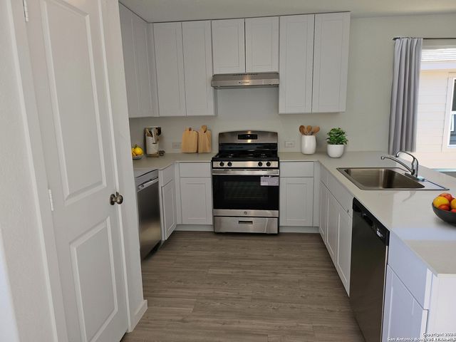 1310 TWISTED CRK, New Braunfels, TX 78130