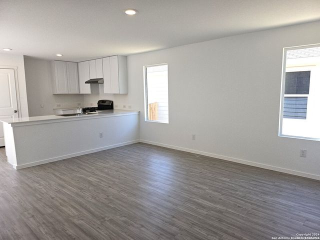 1310 TWISTED CRK, New Braunfels, TX 78130