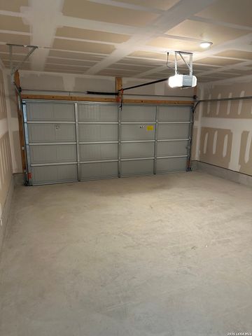 1310 TWISTED CRK, New Braunfels, TX 78130