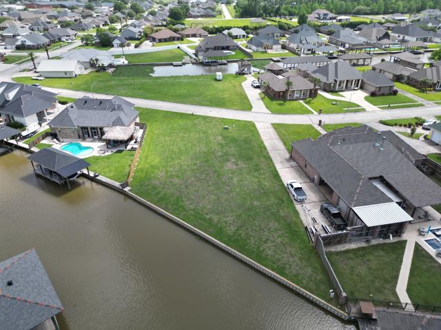 336 Tigerlily Dr, Houma, LA 70360