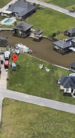 336 Tigerlily Dr, Houma, LA 70360