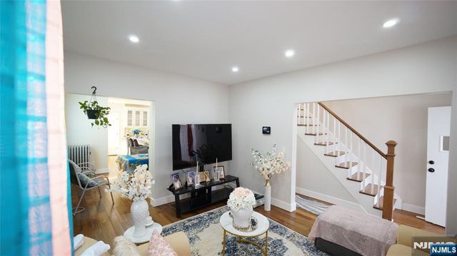 169 Oakwood Place, Orange, NJ 07050