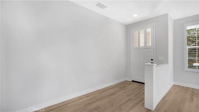 183 Kingswood, Irvine, CA 92620