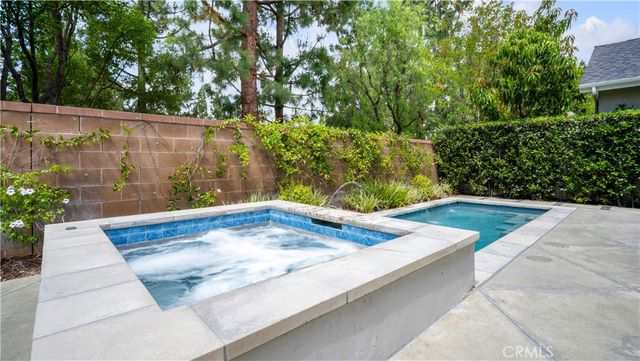 183 Kingswood, Irvine, CA 92620