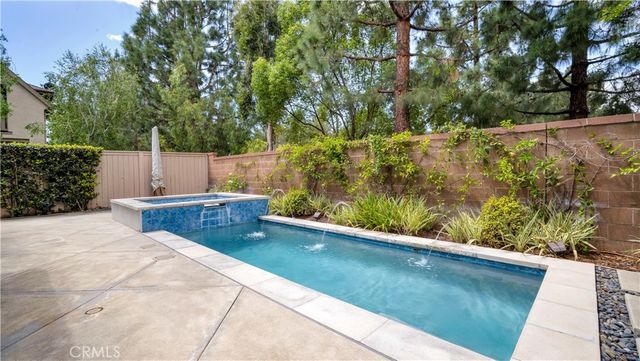 183 Kingswood, Irvine, CA 92620