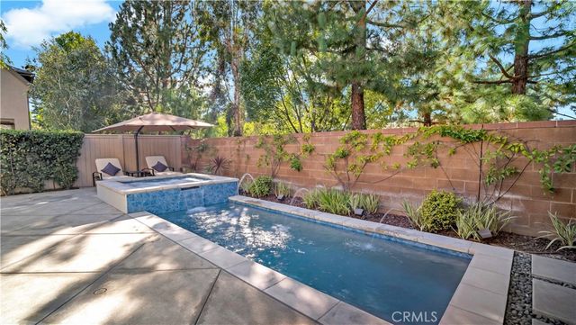183 Kingswood, Irvine, CA 92620