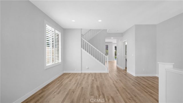 183 Kingswood, Irvine, CA 92620
