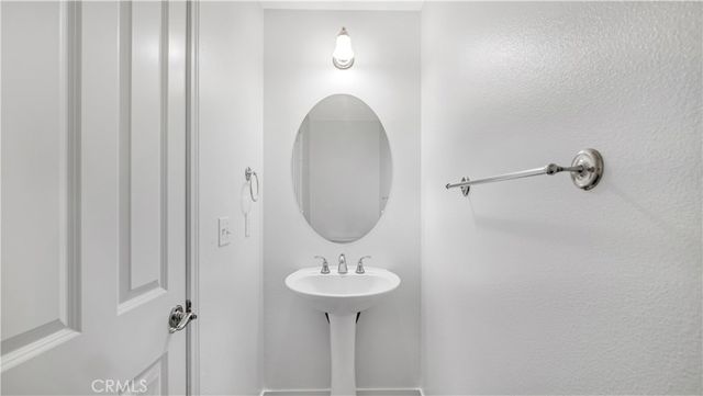 183 Kingswood, Irvine, CA 92620