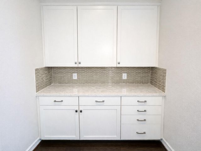 10407 Roseate Skimmer, Conroe, TX 77385