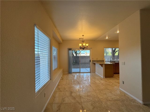 5817 Golden Wing Street, Las Vegas, NV 89113