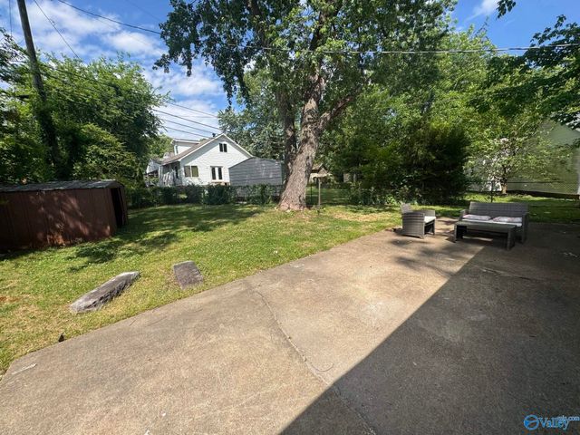 3918 9th Avenue SW, Huntsville, AL 35805