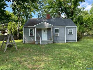 3918 9th Avenue SW, Huntsville, AL 35805