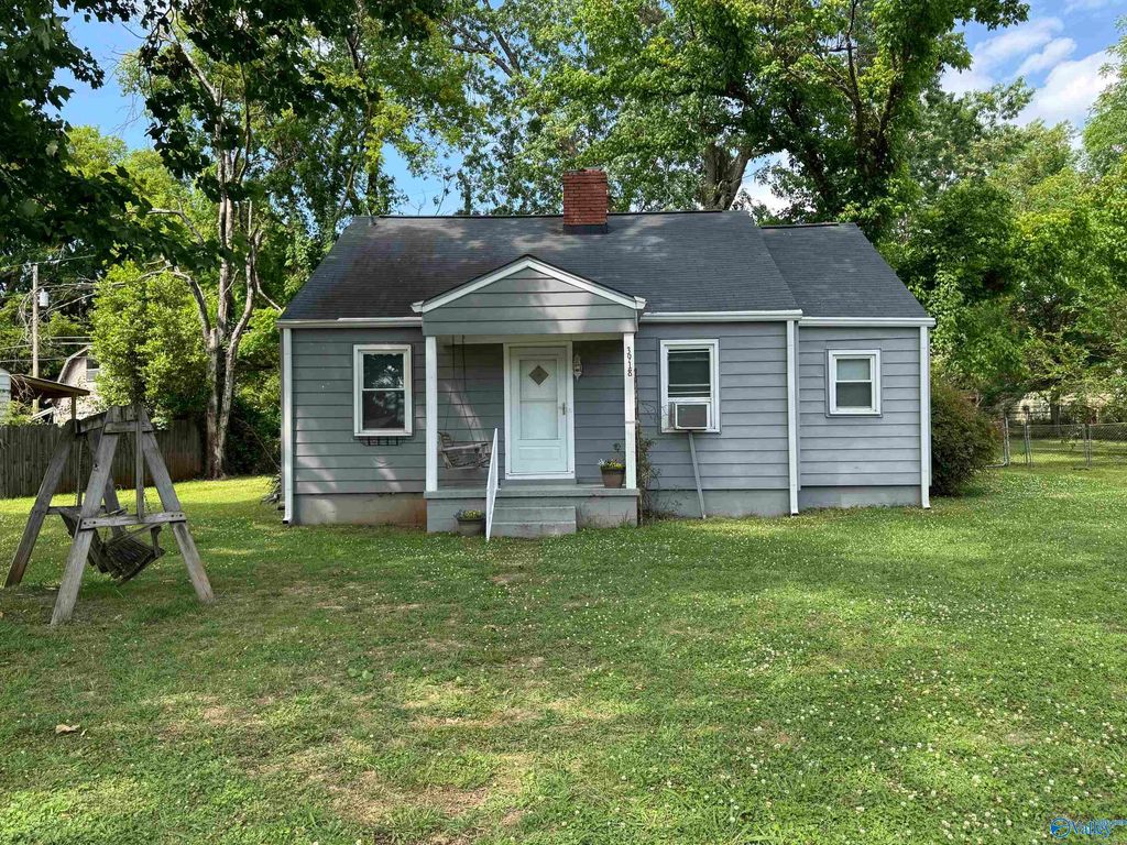3918 9th Avenue SW, Huntsville, AL 35805