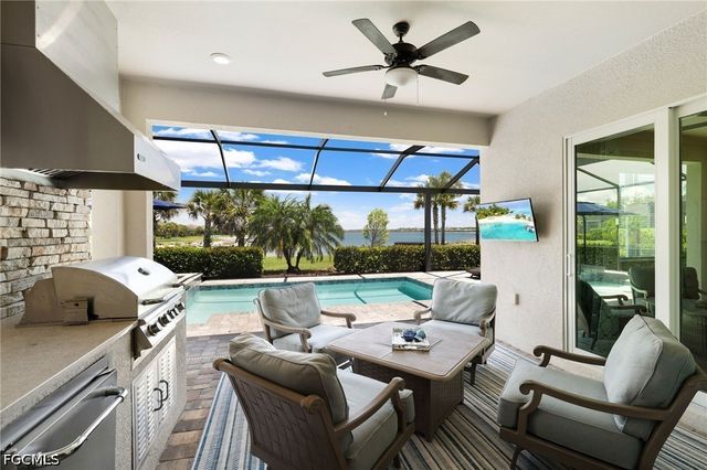 15002 Blue Bay CIR, Fort Myers, FL 33913