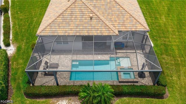 15002 Blue Bay CIR, Fort Myers, FL 33913