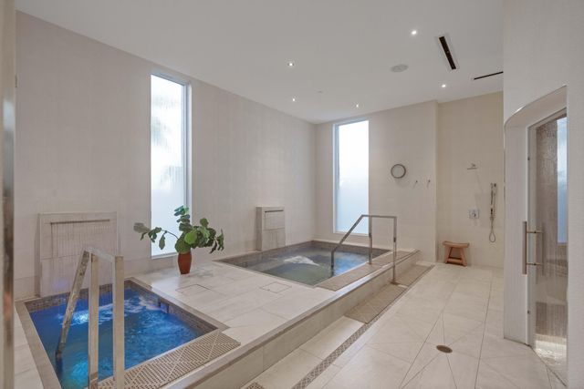 2901 Captains Way, Jupiter, FL 33477