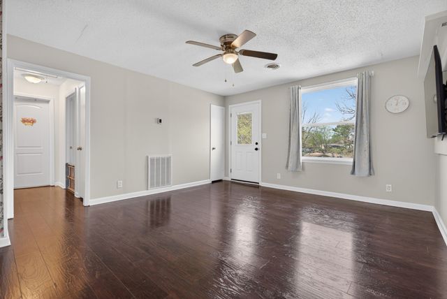 1287 Jostin Dr, Clarksville, TN 37040