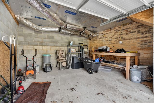 1287 Jostin Dr, Clarksville, TN 37040