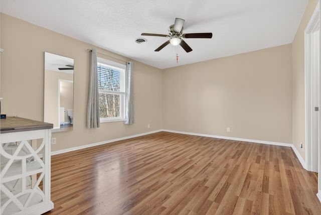 1287 Jostin Dr, Clarksville, TN 37040