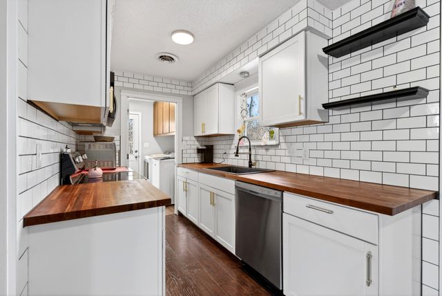 1287 Jostin Dr, Clarksville, TN 37040