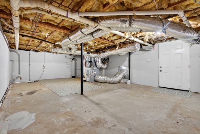 1287 Jostin Dr, Clarksville, TN 37040