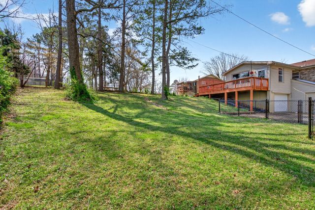 1287 Jostin Dr, Clarksville, TN 37040