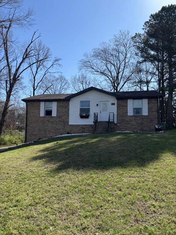 1287 Jostin Dr, Clarksville, TN 37040