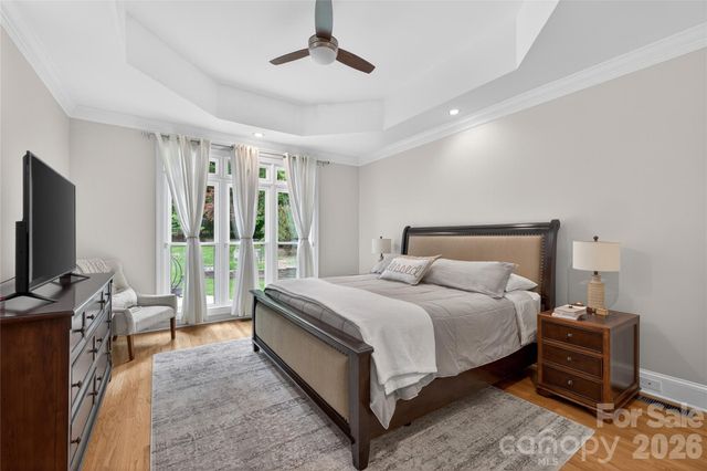 3100 Lakewood Edge Drive, Charlotte, NC 28269