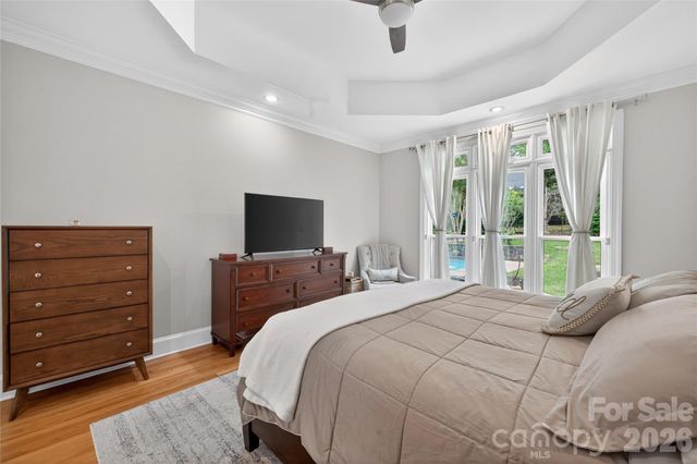 3100 Lakewood Edge Drive, Charlotte, NC 28269