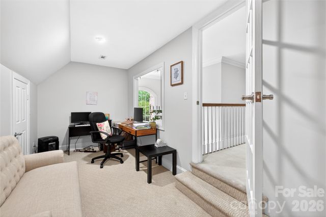 3100 Lakewood Edge Drive, Charlotte, NC 28269