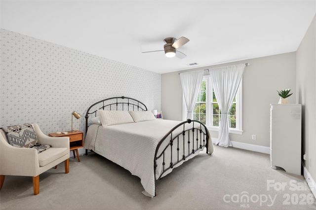3100 Lakewood Edge Drive, Charlotte, NC 28269