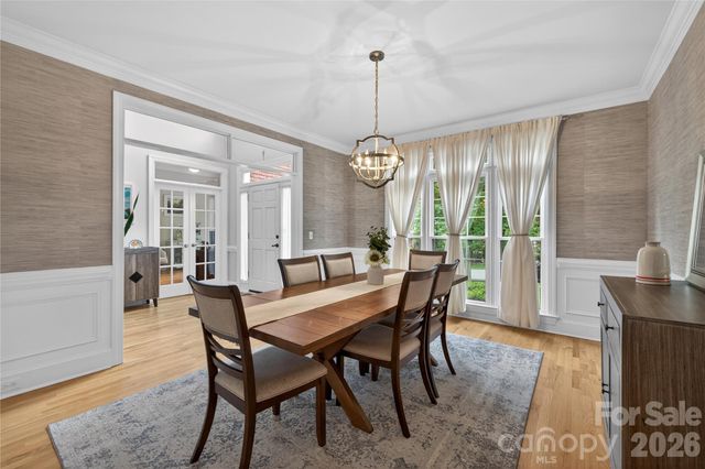 3100 Lakewood Edge Drive, Charlotte, NC 28269
