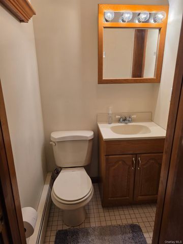 1 Rocky Lane, New Windsor, NY 12553
