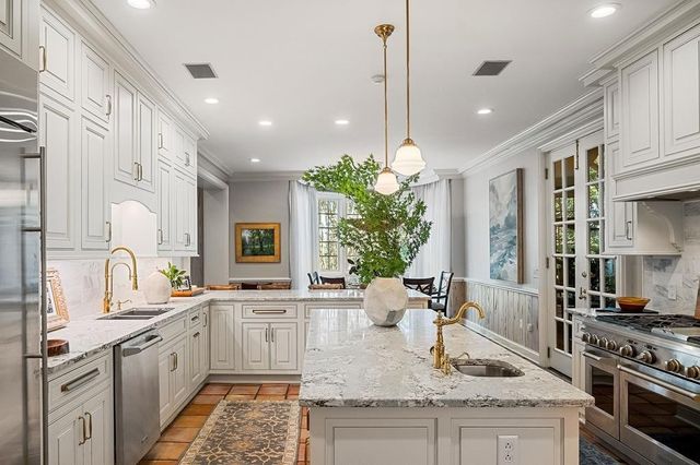 335 N Dixie Ave, Cookeville, TN 38501