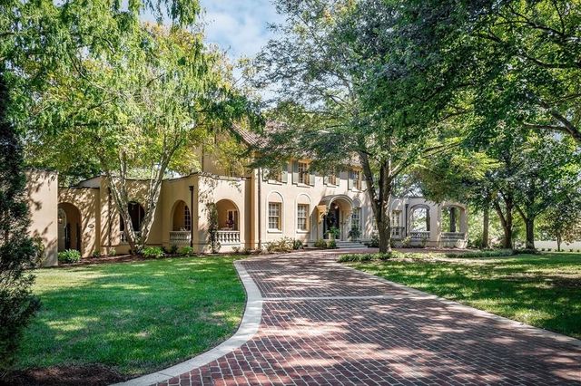 335 N Dixie Ave, Cookeville, TN 38501