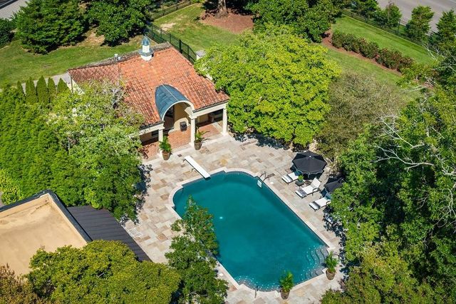 335 N Dixie Ave, Cookeville, TN 38501